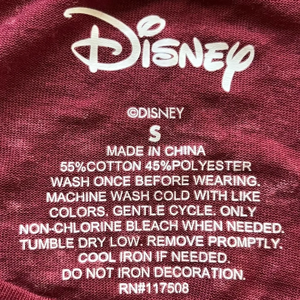 Disney the Lion King hakuna Matata Maroon T-shirt, Size S - Picture 5 of 8